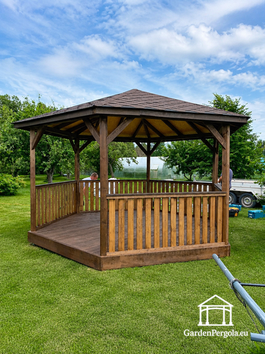 Šešiakampė medinė pavėsinė — jauki lauko pavėsinė su grindimis ir stogu - garden gazebo pergola
